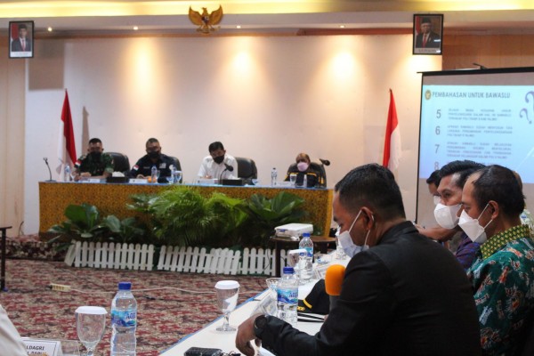 BAWASLU PAPUA HADIRI RAKOR BERSAMA MENKOPOLHUKAM DALAM RANGKA PERSIAPAN PSU JILID 2 YALIMO