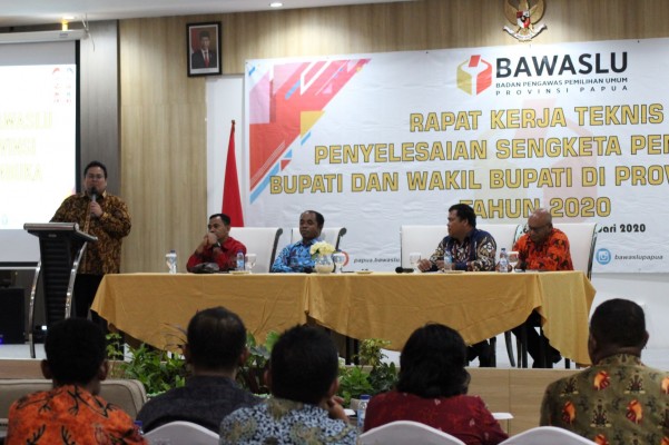 BAWASLU PAPUA GELAR RAKERNIS PENYELESAIAN SENGKETA PEMILIHAN KEPALA DAERAH TAHUN 2020