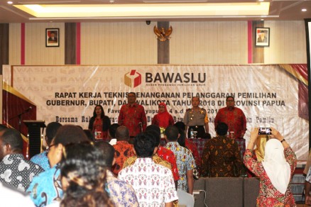 BAWASLU GELAR RAPAT KERJA TEKNIS PENANGANA PELANGGARAN DI PAPUA