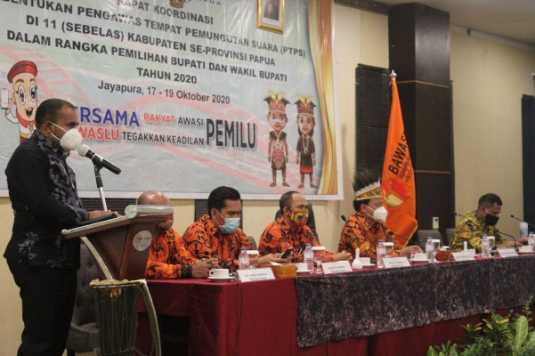 PASTIKAN PENGAWAS TPS MEMILIKI KUALITAS YANG MUMPUNI, BAWASLU PAPUA LAKUKAN RAKOR BIMTEK PEREKRUTAN PTPS