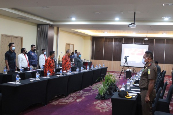 BAWASLU GELAR RAPAT EVALUASI AKHIR MASA TUGAS SENTRA GAKKUMDU 11 KABUPATEN PILKADA TAHUN 2020 PROVINSI PAPUA