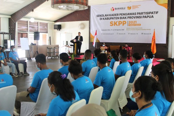 KABUPATEN BIAK NUMFOR MENJADI KABUPATEN PERTAMA PEMBUKAAN SEKOLAH KADER PENGAWASAN PARTISIPATIF DI PAPUA
