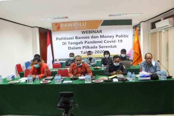 BAWASLU PROVINSI PAPUA GELAR WEBINAR POLITISASI BANSOS DAN MONEY POLITIC DI TENGAH PANDEMI COVID-19