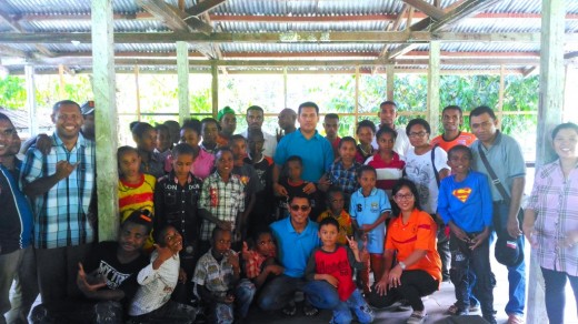 Bawaslu Papua Berbagi Kasih 
