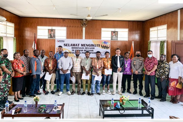 Bawaslu Provinsi Papua hadiri Penutupan Bimbingan Belajar (BIMBEL) di Rumah Belajar Pengawas Partisipatif yang diselenggarakan oleh Bawaslu Kabupaten Nabire