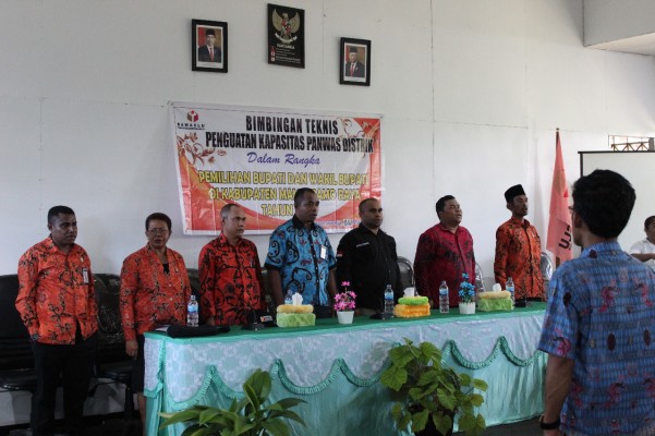 BAWASLU PAPUA HADIR DALAM BIMTEK PENINGKATAN KAPASITAN SDM PANDIS SE-KABUPATEN MAMBERAMO RAYA