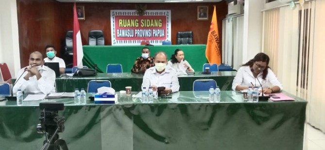 KESIAPAN PENYUSUNAN LAPORAN AKHIR SDM, BAWASLU PAPUA GELAR RAPAT DARING