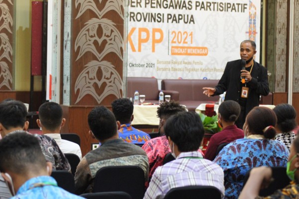 SKPP TINGKAT MENENGAH BAWASLU PAPUA : MEMBANGUN PENGAWASAN PARTISIPATIF
