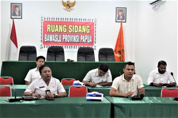 Bawaslu Provinsi Papua Laksanakan Koordinasi Persiapan Pendaftaran Pemantau Pemilihan Serentak tahun 2024 bersama Bawaslu RI melalui Daring