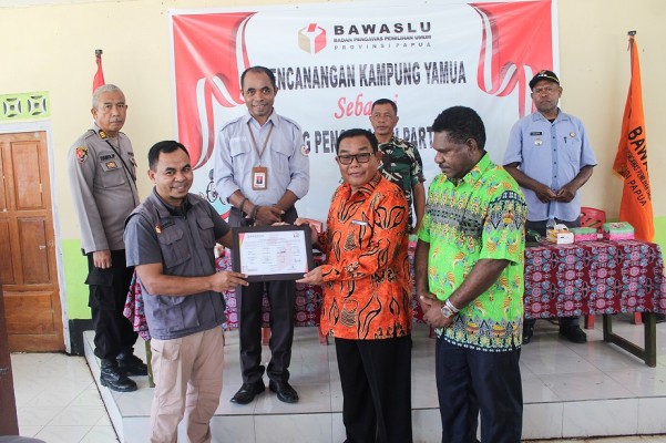 Bawaslu Provinsi Papua Canangkan Kampung Yamua, Kab. Keerom Sebagai Kampung Pengawasan Partisipatif