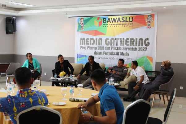 BAWASLU PAPUA GELAR MEDIA GATHERING BERSAMA INSAN PERS