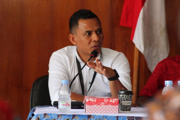 BAWASLU PAPUA AWASI PENYERAHAN SYARAT DUKUNGAN CALON BUPATI DAN WAKIL BUPATI PERSEORANGAN