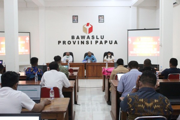 BAWASLU PROVINSI PAPUA SELENGGARAKAN BIMTEK PENGGUNAAN APLIKASI SAKTI