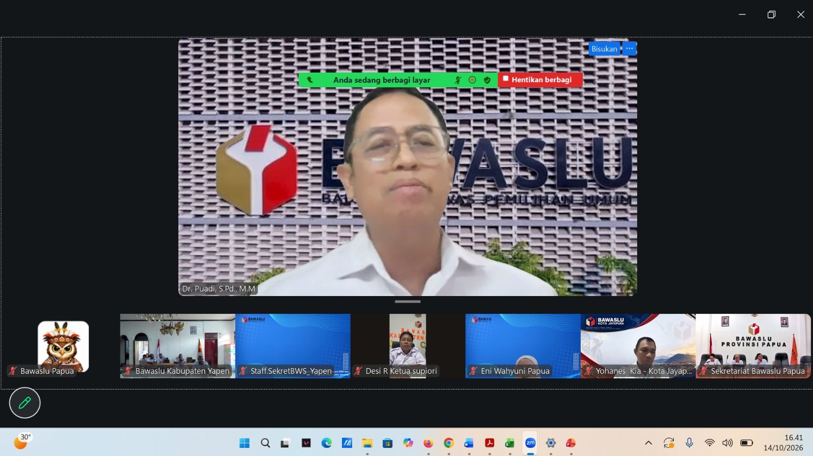 Anggota Bawaslu Republik Indonesia, Puadi saat beri materi Transformasi Digital dan Keamanan Siber: Fondasi Integritas Pengawasan Pemilu yang diselenggarakan oleh Bawaslu Provinsi Papua secara daring diikuti oleh Bawaslu Kabupaten/Kota. 