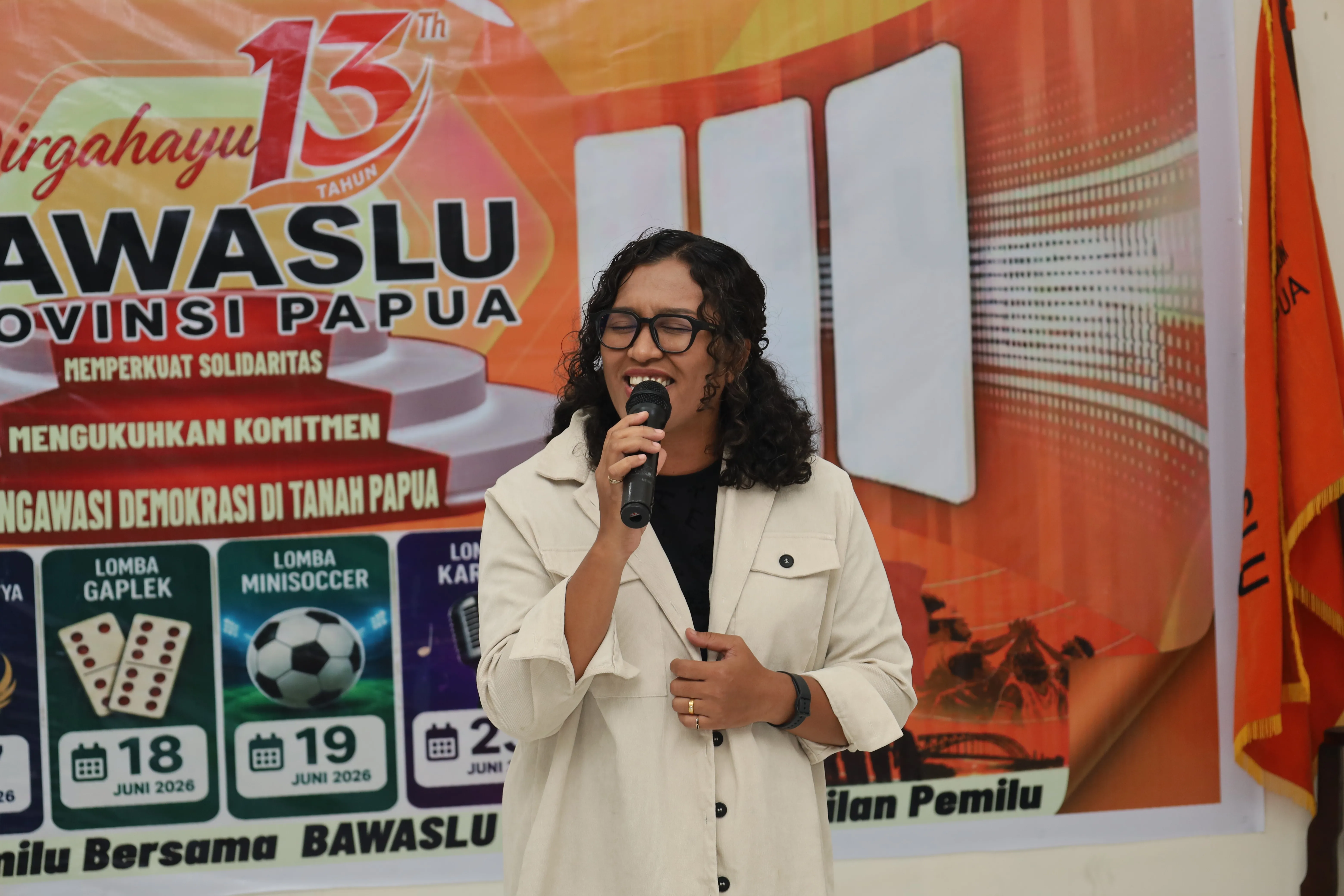 Lomba Karaoke dalam Rangka HUT Bawaslu Provinsi Papua ke-13