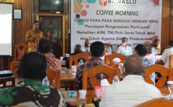 RONALD MANOACH :  DISKUSI PARA-PARA BAWASLU TERKAIT PENGAWASAN PARSITIPATIF DALAM RANGKA PEMUNGUTAN SUARA ULANG (PSU) DI  KABUPATEN BOVEN DIGOEL 