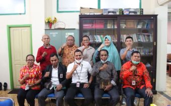PENINGKATAN DEMOKRASI DITANAH PAPUA, BAWASLU PROVINSI PAPUA MELAKUKAN AUDIENSI DENGAN UNIVERSITAS YAPIS PAPUA
