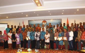 BAWASLU PAPUA GELAR MALAM PENGANUGERAHAN â€œBAWASLU PAPUA AWARDS 2016â€