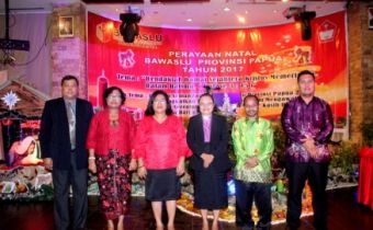 NATAL BAWASLU PAPUA, HENDAKLAH MENGAWAL PIKADA DENGAN KASIH DAN DAMAI