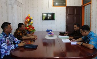 PERWAKILAN KEDUBES INGGRIS MELAKUKAN KUNJUNGAN KE BAWASLU PAPUA