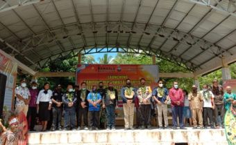 FRITZ RESMIKAN KAMPUNG PENGAWASAN PERTISIPATIF PERTAMA DI PROVINSI PAPUA