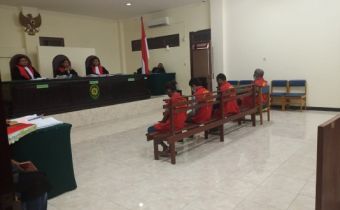 TERBUKTI LAKUKAN TINDAK PIDANA PEMILIHAN, EMPAT ORANG DIJATUHI HUKUMAN PENJARA