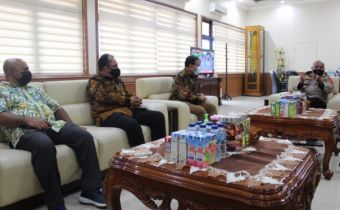 BAWASLU PROVINSI PAPUA DAMPINGI BAWASLU RI DALAM PERTEMUAN DENGAN KAPOLDA PAPUA TERKAIT KOORDINASI KESIAPAN PSU DI KABUPATEN  BOVEN DIGOEL DAN NABIRE