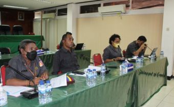 GUNA HADAPI PEMILU SERENTAK TAHUN 2024, BAWASLU PAPUA GELAR RAPAT KOORDINASI PELAKSANAAN PROGRAM DAN PENYUSUNAN TIMELINE DIVISI PENGAWASAN