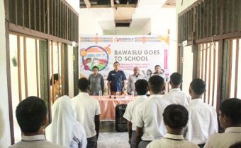 Bawaslu Provinsi Papua Bangun Kesadaran dan Moralitas Pemilih Pemula dalam Berdemokrasi