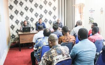 Bawaslu Provinsi Papua Selenggarakan Bimtek Kehumasan untuk Bawaslu Kabupaten di Wilayah Lapago