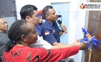 Bawaslu Provinsi Papua Launching PPID Bawaslu Kabupaten Merauke