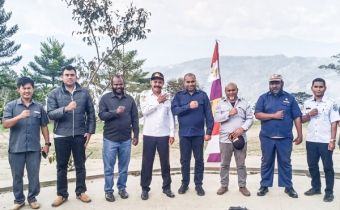 Serahkan Gedung Kantor untuk Digunakan Bawaslu Tolikara, Bawaslu Provinsi Papua Apresiasi Pemerintah Kabupaten Tolikara.