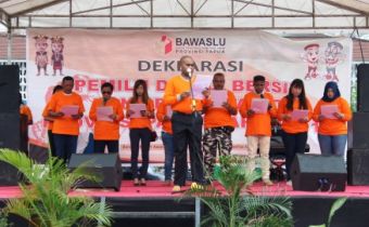 Bawaslu Papua gelar Deklarasi Pemilu Damai, Bersih dan Bermartabat