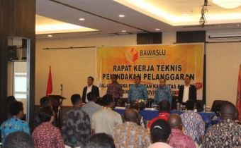 BAWASLU PAPUA GELAR RAPAT KERJA TEKNIS PENINDAKAN PELANGGARAN